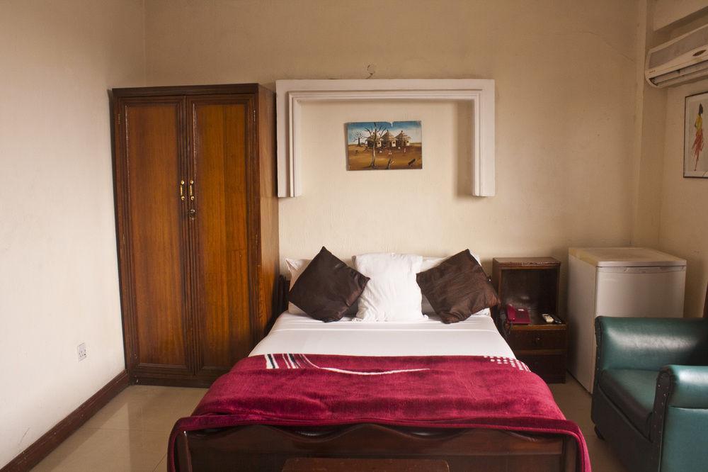 Niagara Hotel อักกรา ภายนอก รูปภาพ