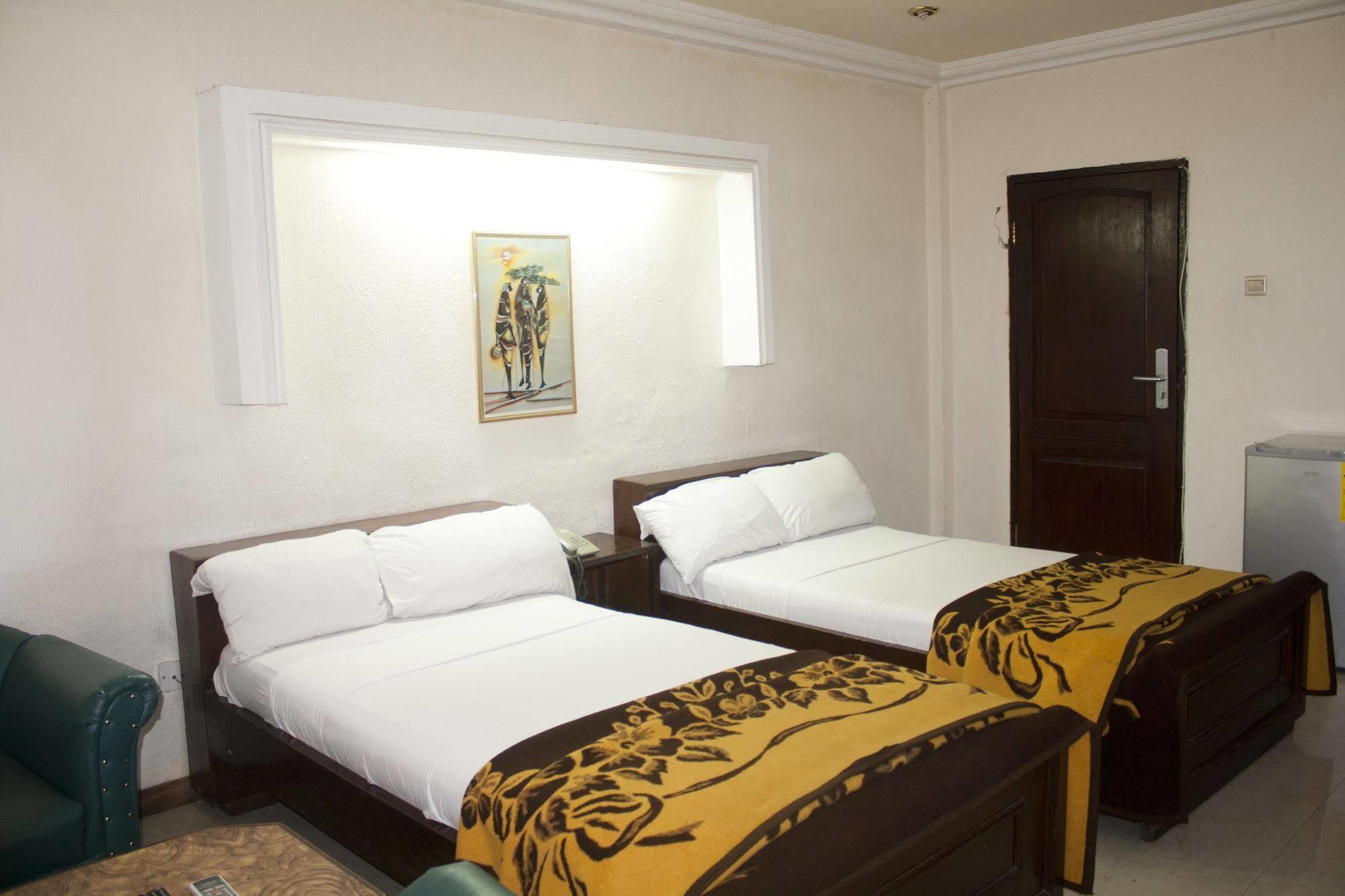 Niagara Hotel อักกรา ภายนอก รูปภาพ